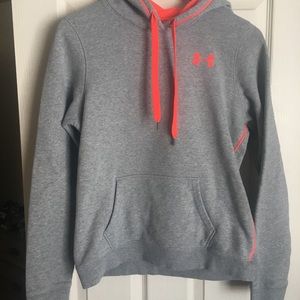 Under Armor Sweatshirt